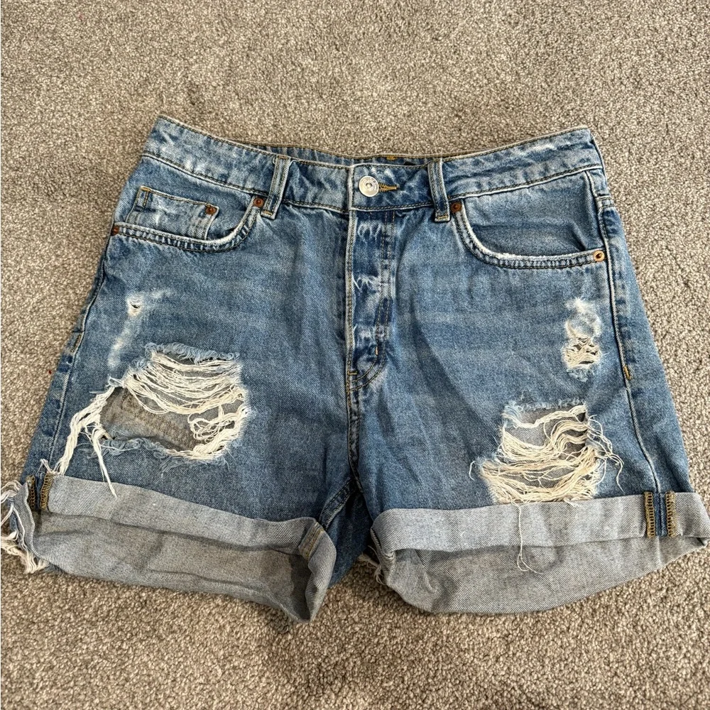 H&M Blue Distressed‎ Jean Shorts